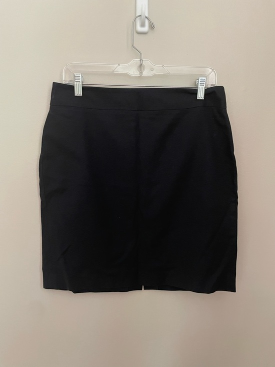 Banana Republic Dresses & Skirts - Banana Republic Skirt – Navy – Size 10 – Classic Workwear